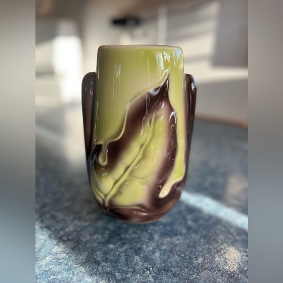 Royal Copley Leaf Vase - Picture 2 of 3